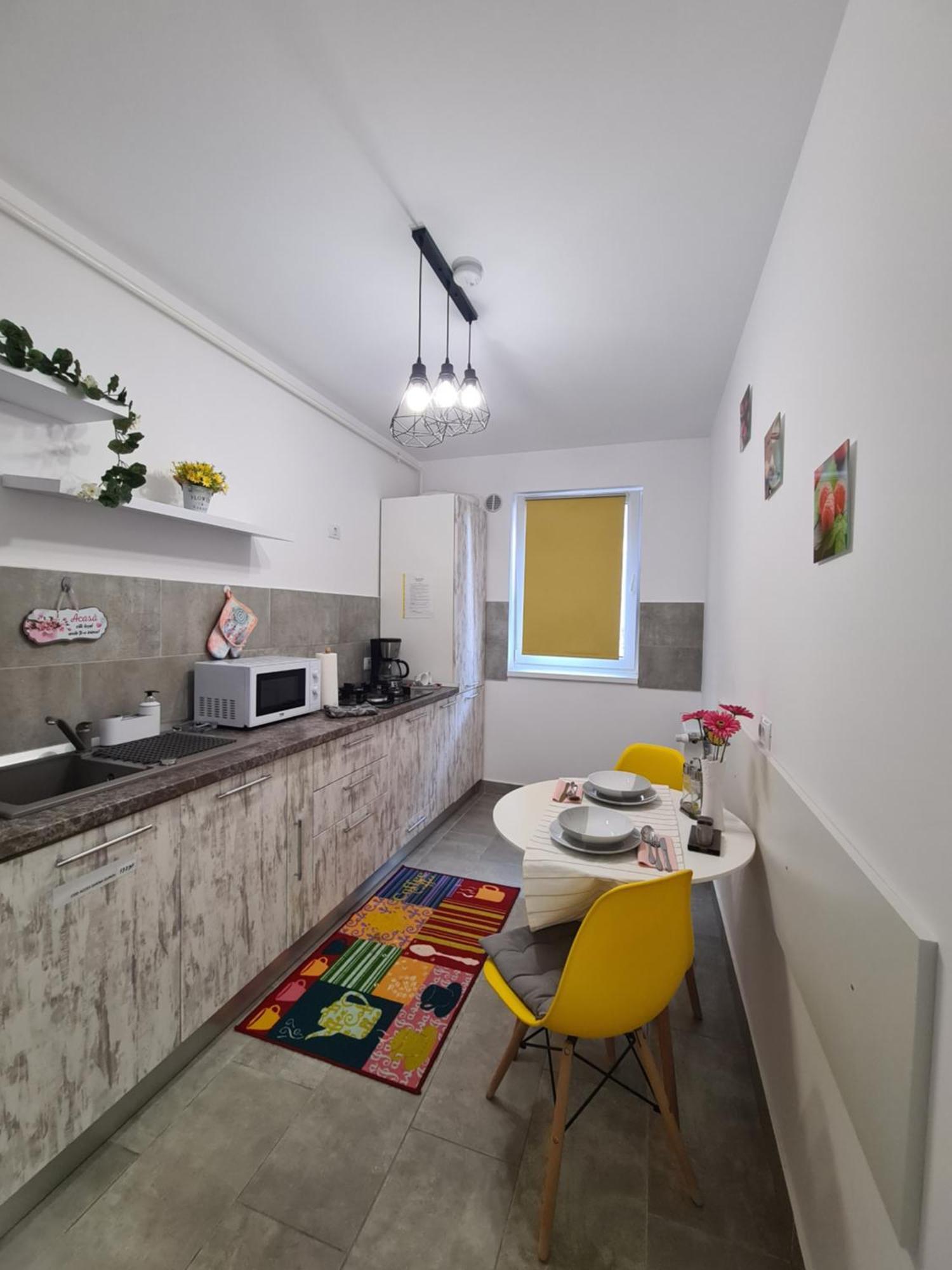 Studio Red Apartment Brasov Luaran gambar